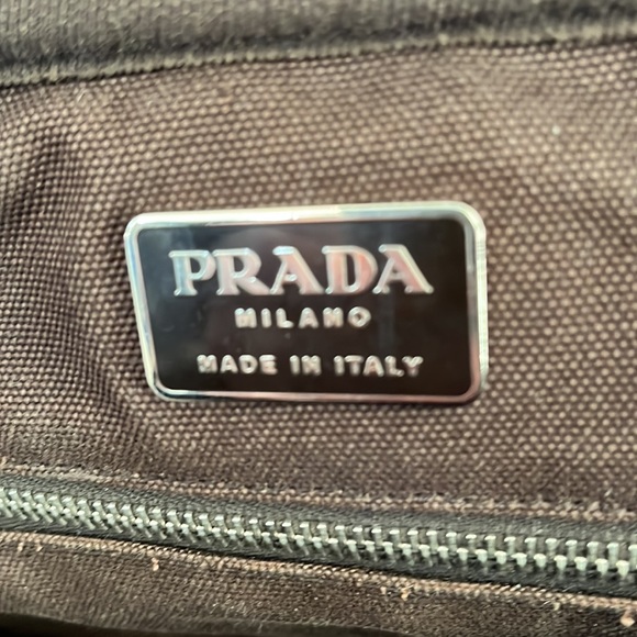 PRADA - Picture 9 of 11